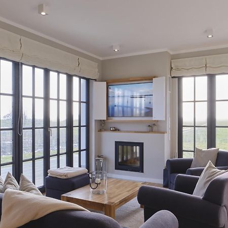 Reetland Am Meer - Luxusplus Reetdachvilla Mit 4 Schlafzimmern, Aussensauna, Loungebereich Und Kamin G07 Дранске Екстер'єр фото