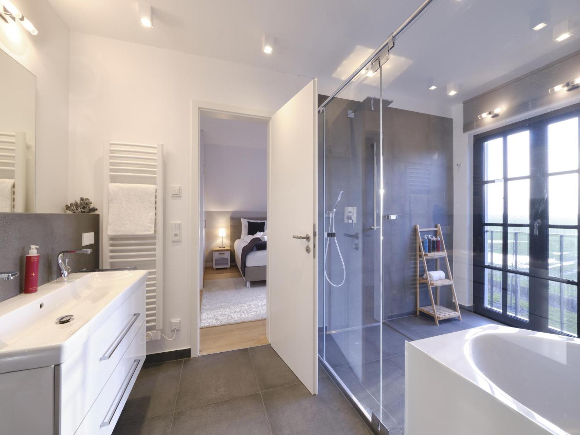 Reetland Am Meer - Luxusplus Reetdachvilla Mit 4 Schlafzimmern, Aussensauna, Loungebereich Und Kamin G07 Дранске Екстер'єр фото